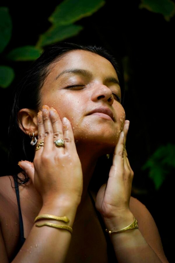 Exfoliating Scrubs - Image 7